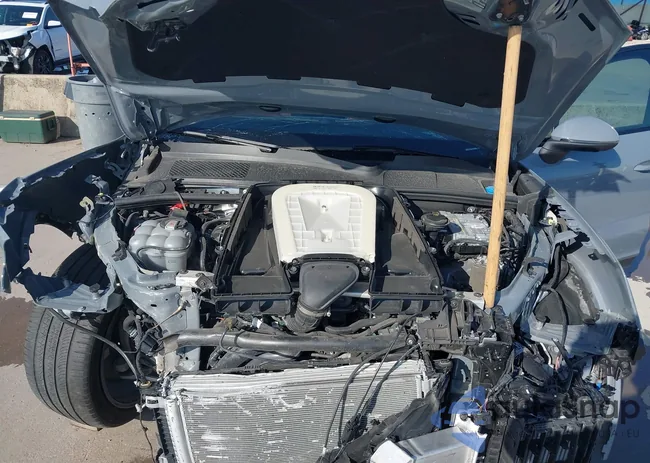 WP1BA2AY4RDA52869: 43010585