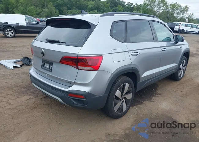 3VV8X7B29RM080643: 43010595