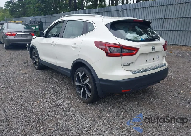 JN1BJ1CW5NW494651: 43010659