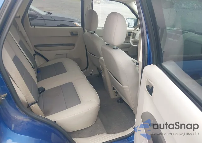 1FMCU93198KB09367: 43009970