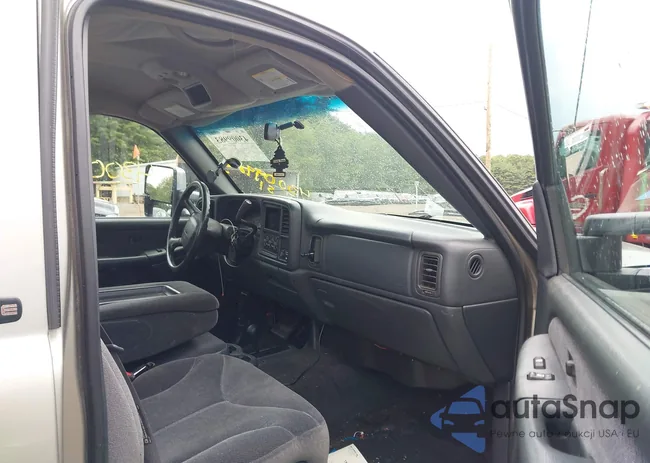 1GTHK24U81E225700: 43009983