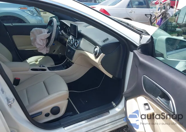 WDDSJ4EB9GN301294: 43009987