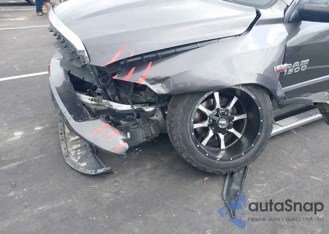 1C6RR7PT8ES371738: 43010136