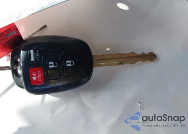 2T1BURHE6EC052456: 43010158