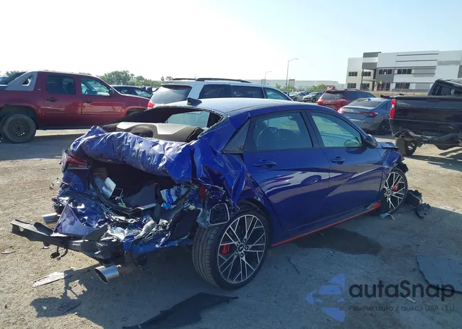 KMHLW4AK0PU009525: 43010217