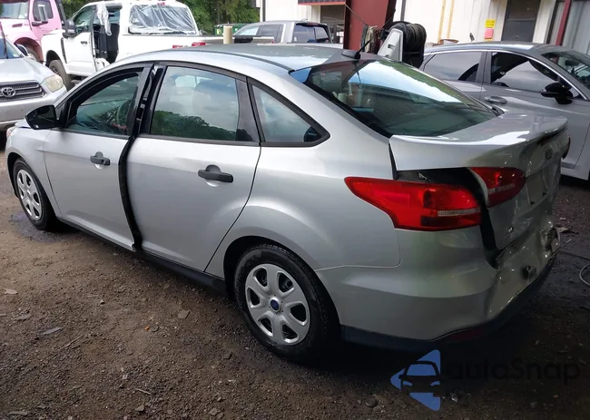 1FADP3E27GL207573: 43010257