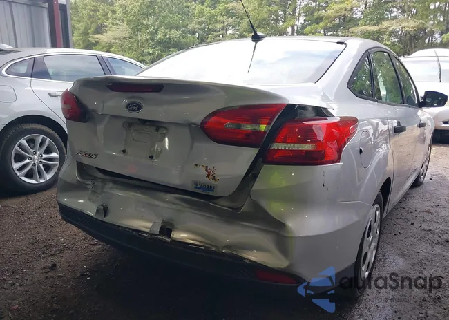 1FADP3E27GL207573: 43010257