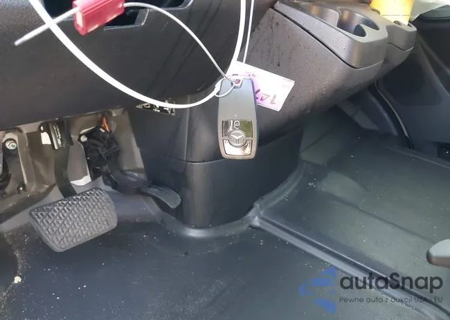 W1Y4KDHY0RT175675: 43011304