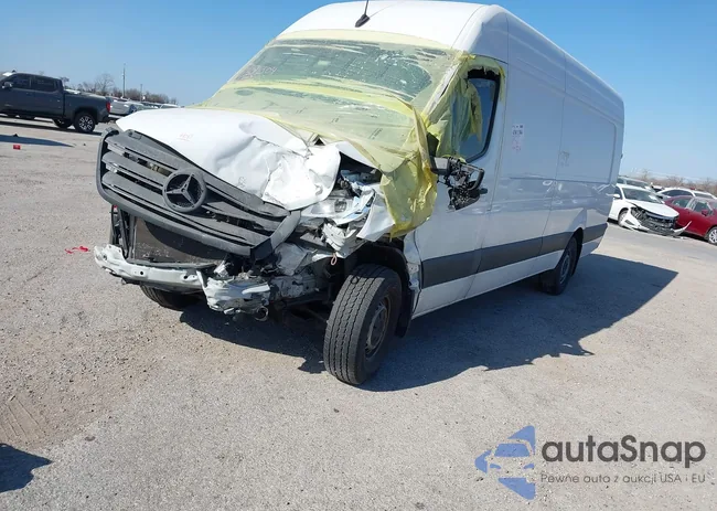 W1Y4KDHY0RT175675: 43011304