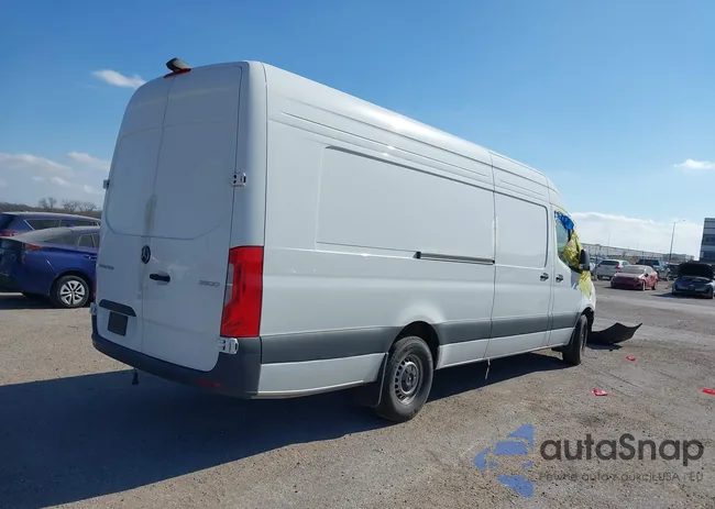 W1Y4KDHY0RT175675: 43011304