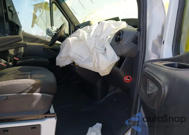 W1Y4KDHY0RT175675: 43011304