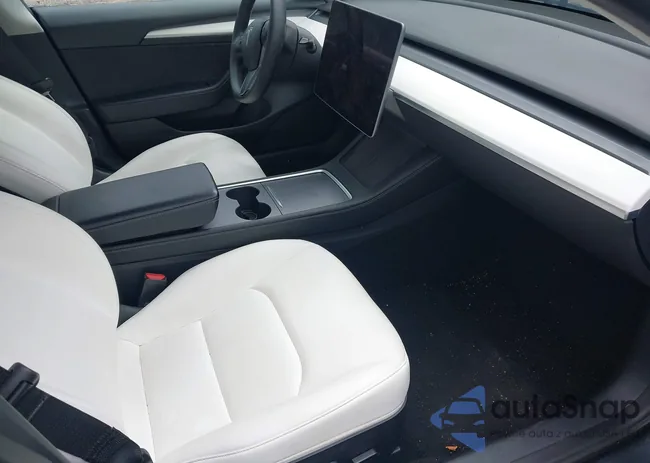 5YJ3E1EA0NF174276: 43011307