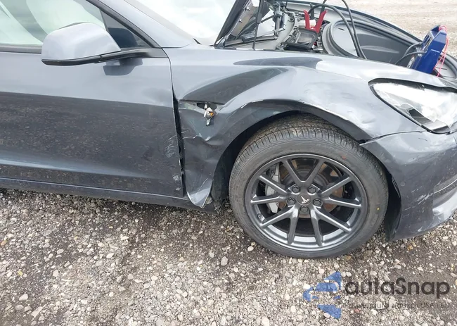 5YJ3E1EA0NF174276: 43011307