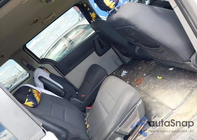 2D4RN4DE5AR350031: 43011350