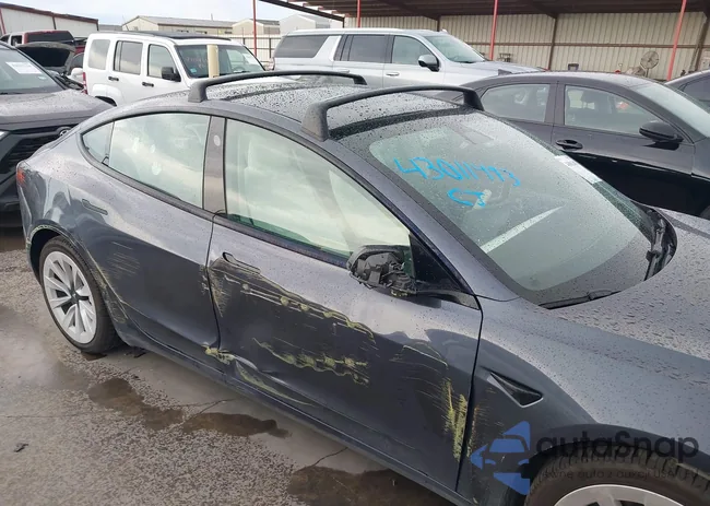 5YJ3E1EB3NF115439: 43011493