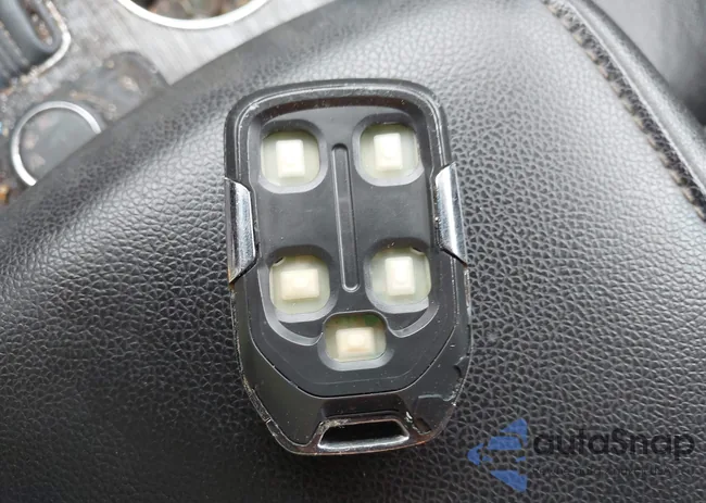 1GKKNMLA8HZ206989: 43011540