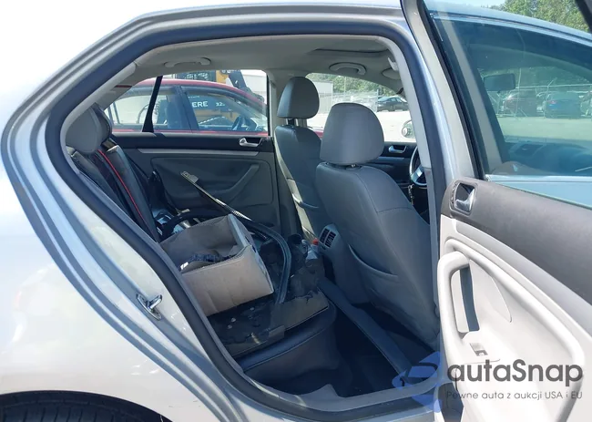 3VWCL71K59M002881: 43011595