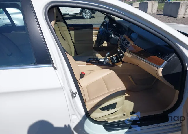 WBAXH5C59DD108530: 43011634