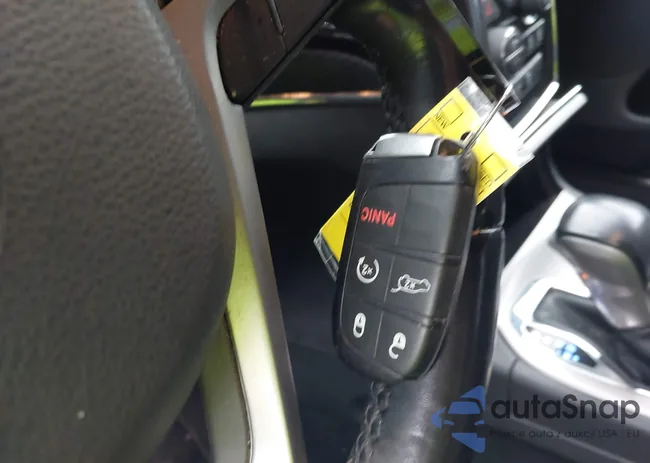 1C4RJFBG8MC566171: 43011664