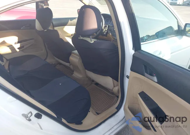 1HGCP2F32CA182841: 43011755