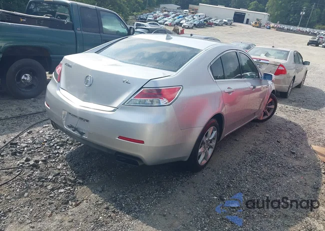 19UUA8F26CA032988: 43011791