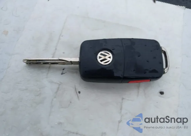 1VWBT7A3XGC062576: 43011851