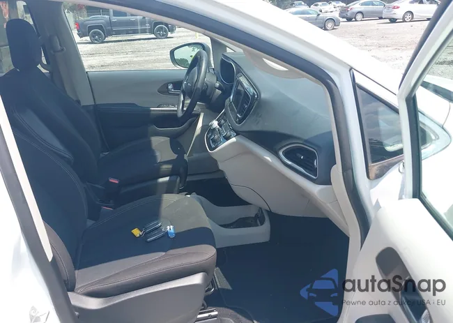 2C4RC1CG0MR605144: 43011046