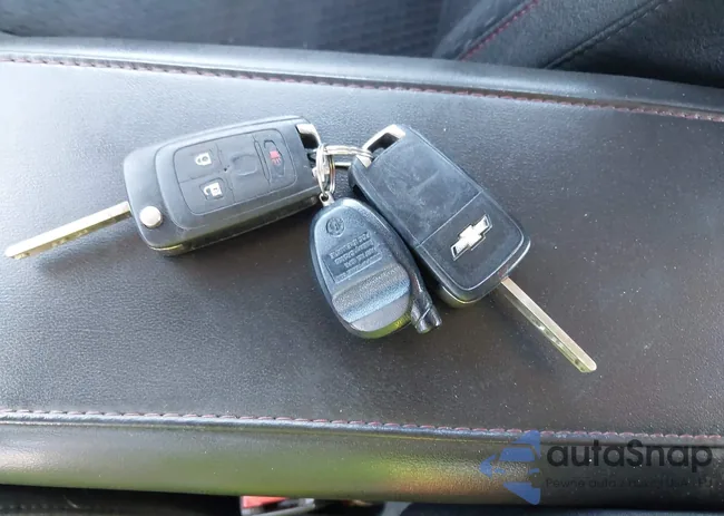 2GNFLEEK7E6353978: 43011087