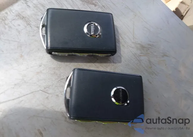 YV4ED3UL4P2090667: 43011090