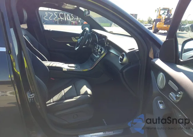 W1N0J8EB4MF888060: 43012353