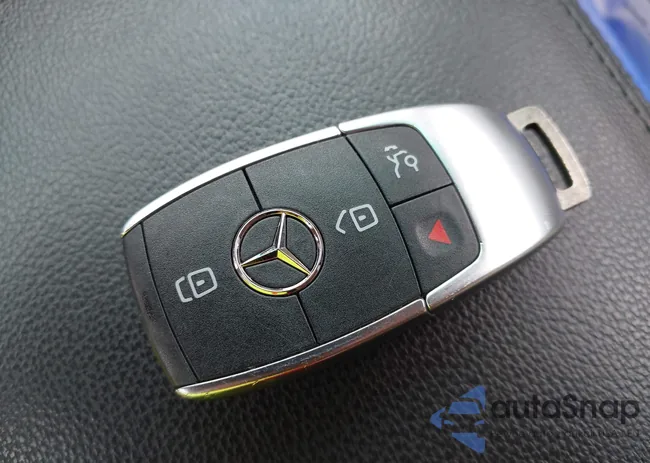 W1N4N4HB9PJ521926: 43012393