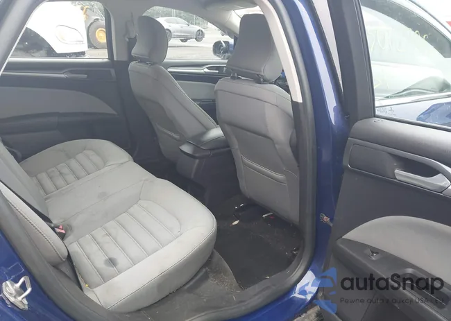 3FA6P0G71FR242609: 43012786