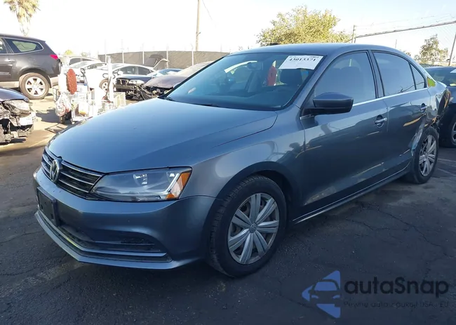 3VW2B7AJ3HM343782: 43013371