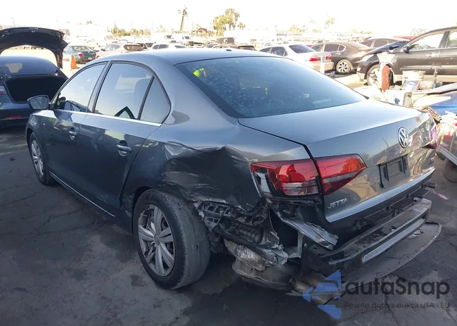 3VW2B7AJ3HM343782: 43013371