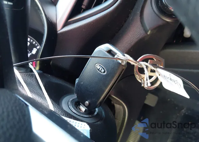 3KPF24AD3ME273248: 43013542