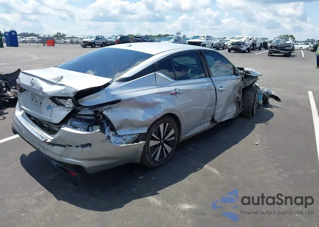 1N4BL4DV9MN411909: 43013828