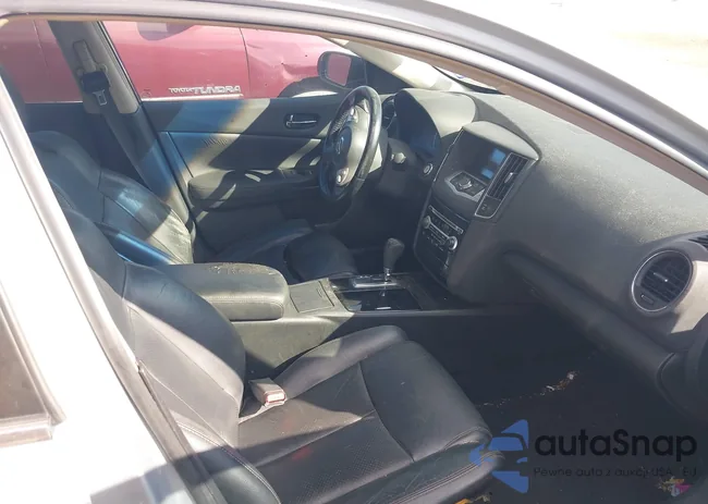 1N4AA5AP7AC818325: 43012982