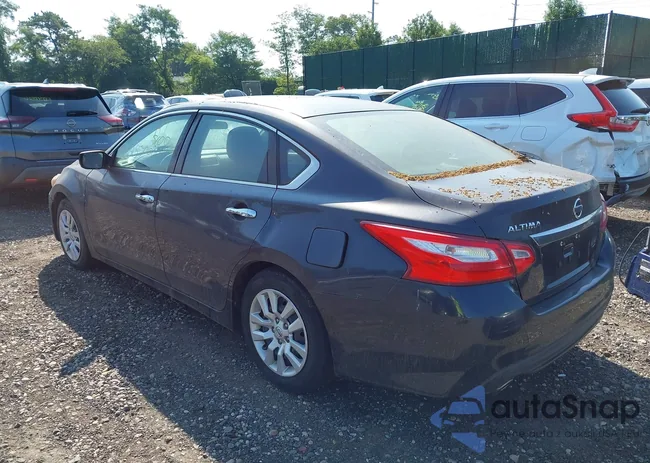 1N4AL3AP5GC236425: 43013045