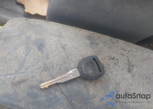 1HGCG6677XA105608: 43013086