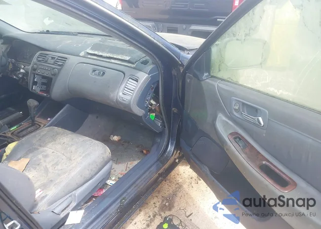 1HGCG6677XA105608: 43013086