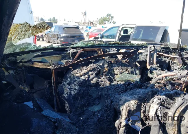 1GCHK23204F260360: 43013211