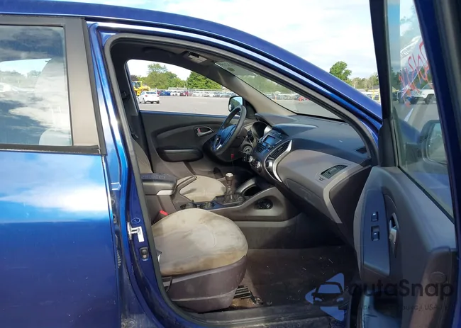 KM8JT3AB7BU121547: 43013225