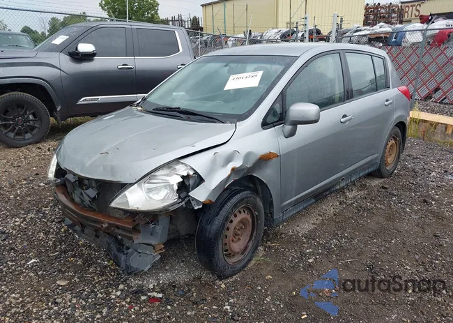 3N1BC13E88L460697: 43014289