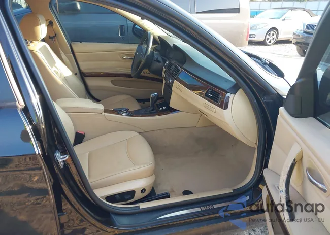 WBAPH7C53BE683676: 43014546