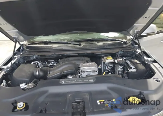 1C4SJVBT1NS135638: 43014591