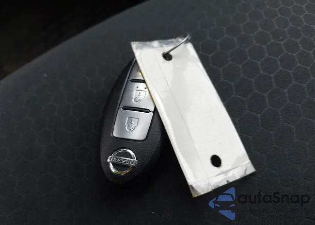 JN8AF5MV7HT752976: 43014640