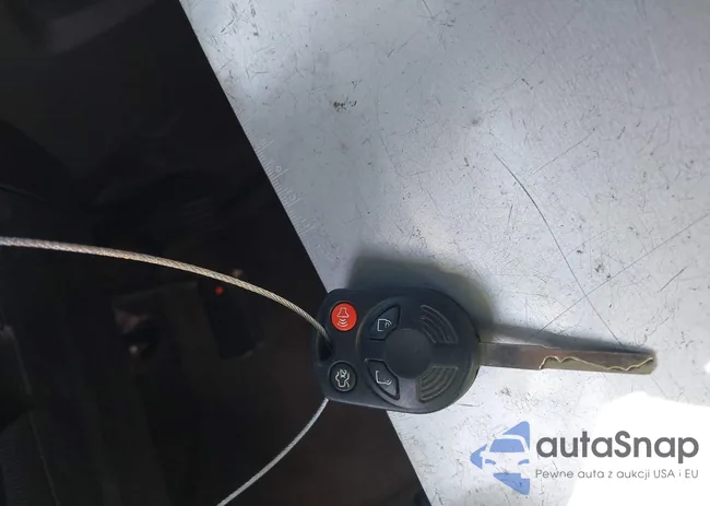 1FADP3F28EL274811: 43014720