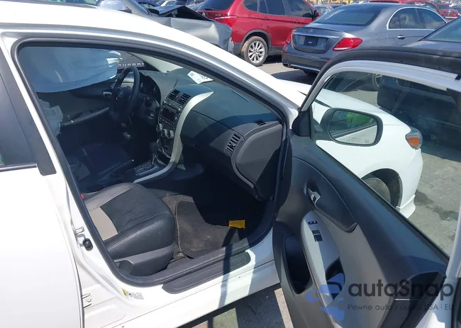 2T1BU4EE5BC633143: 43014042