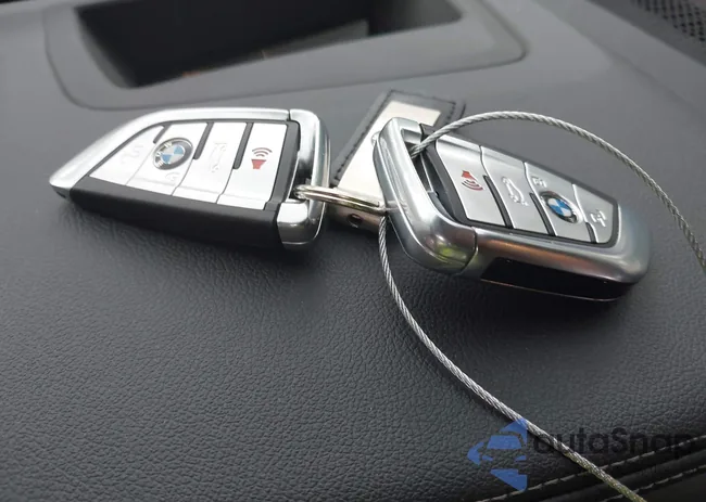 5UXCW2C03L9B75203: 43014202