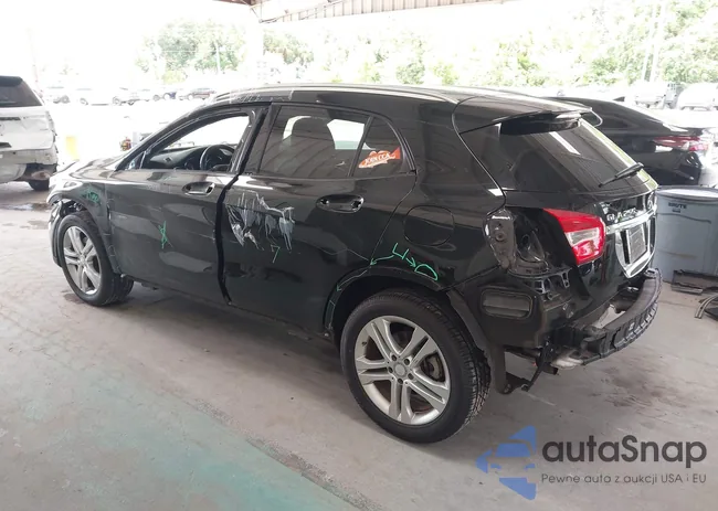 WDCTG4EB3FJ183434: 43015332